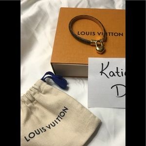 Crazy in locker bracelet size 19